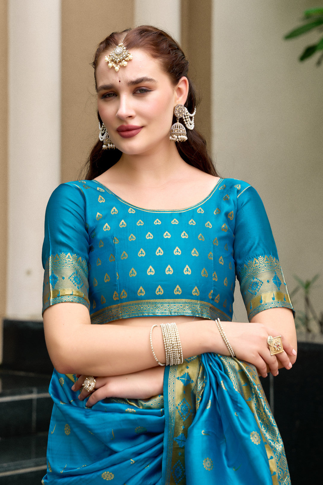 Traditional Firoji Paithani Silk Saree With Zari Weaving Work