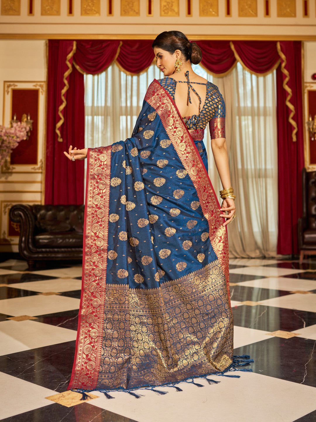 Soft Banarasi Silk Saree With Zari Weaving Work