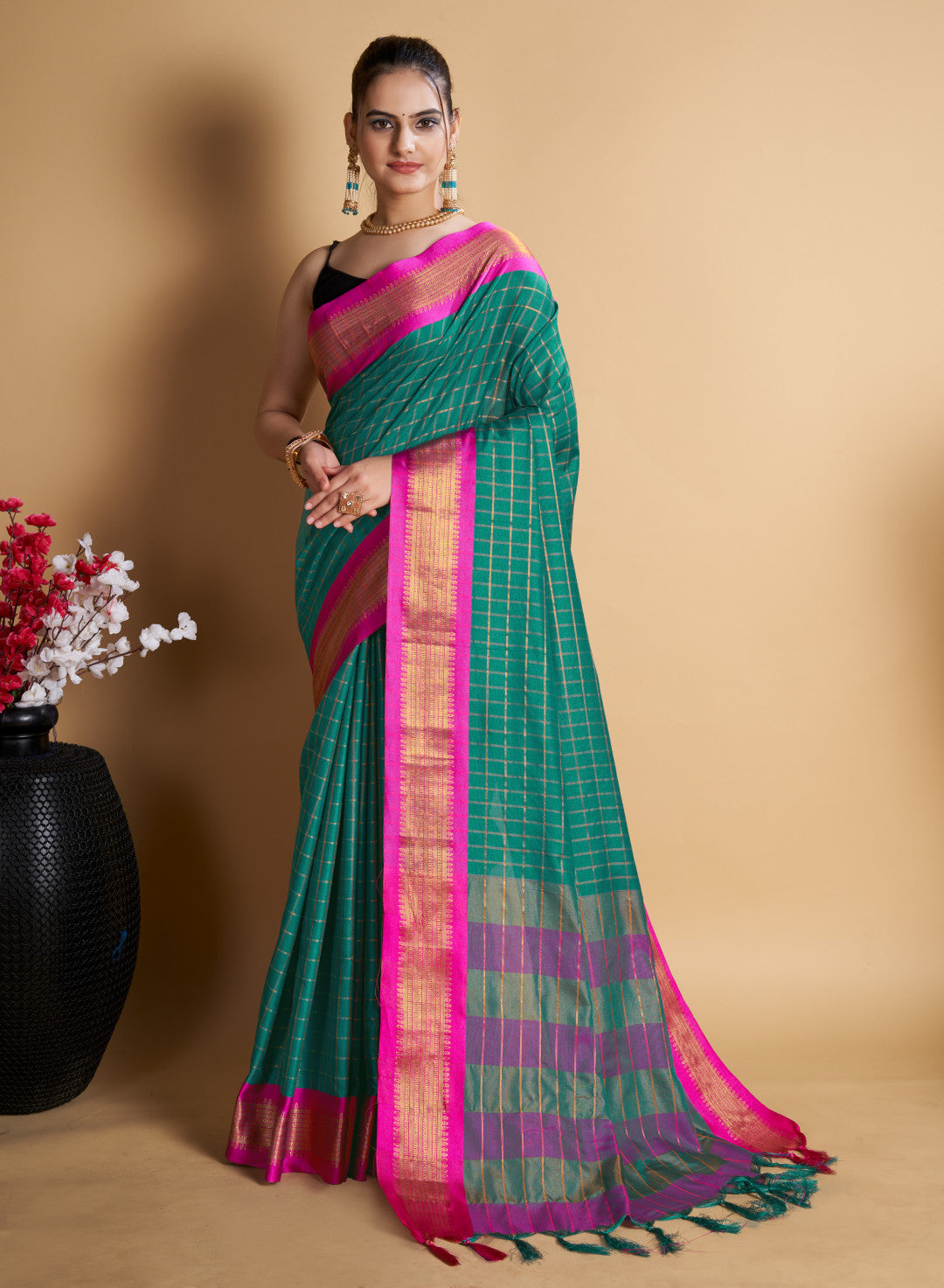 Soft Cotton Saree With Zari Weaving Work