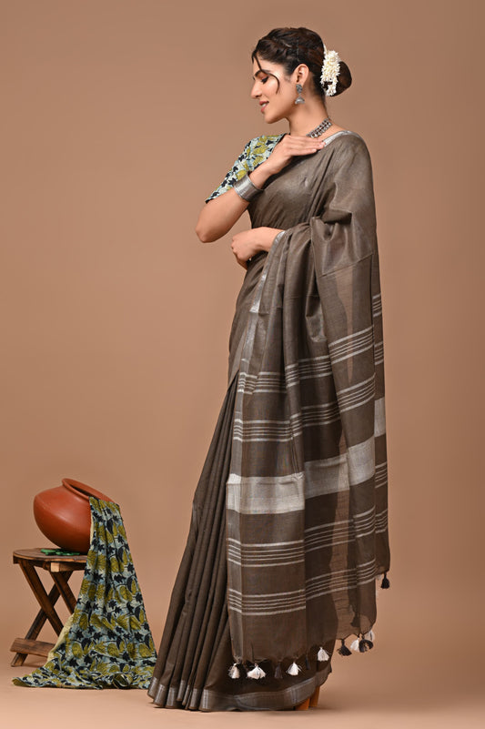 Gray Colour Pure Plain Linen Cotton Saree With Ajrakh Blockprinted Cotton Blouse