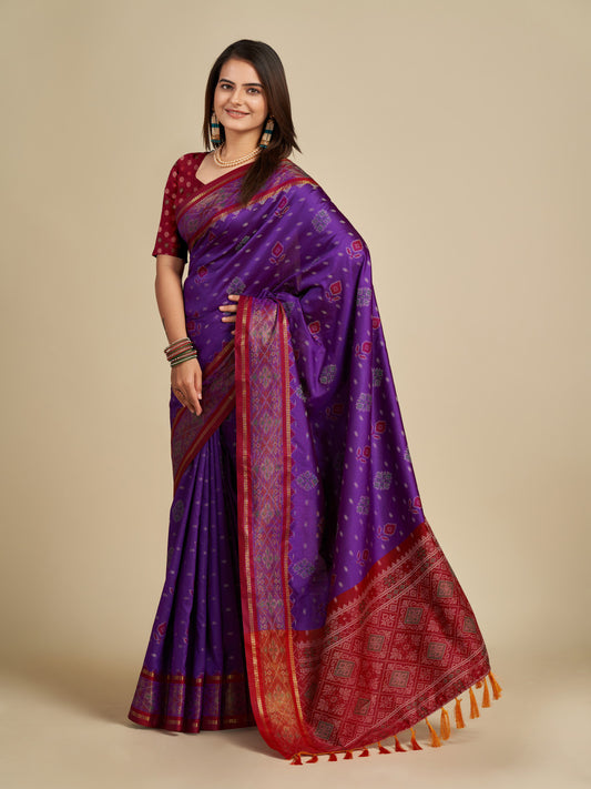 Magenta Color Patola Silk Saree With Weaving Work