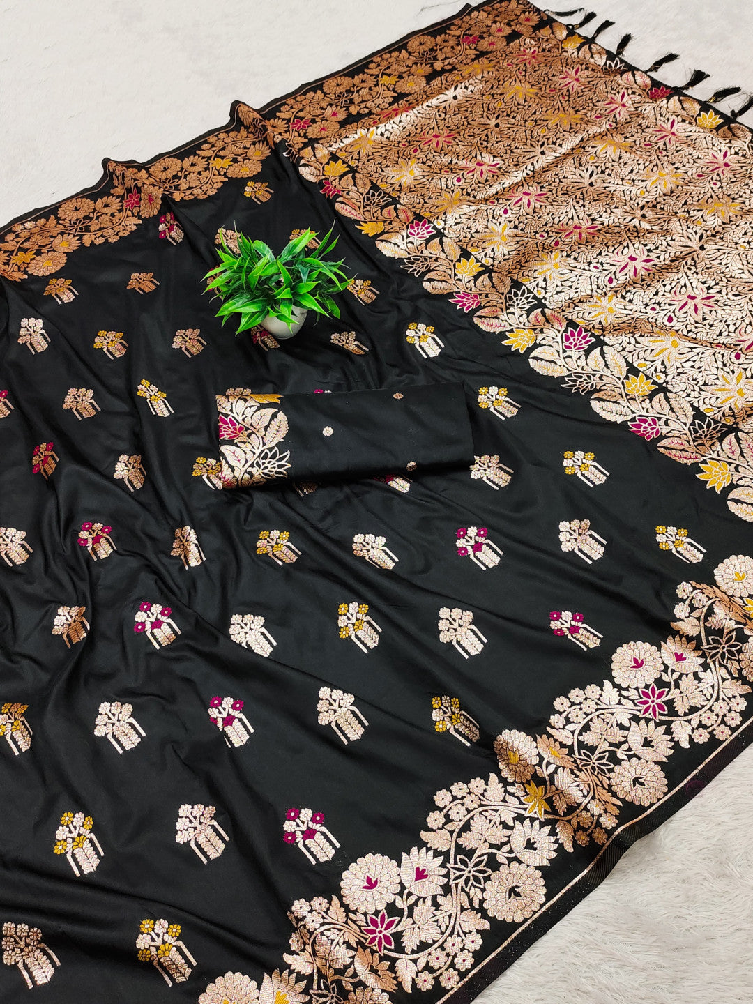 Premium Banarasi Silk Saree With Meenakari Zari Weaving Work