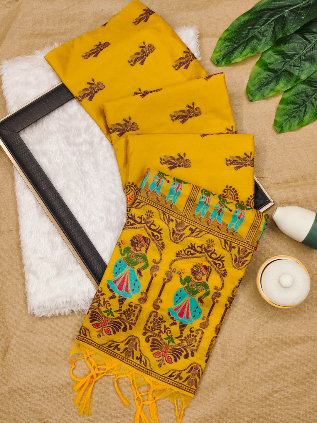 Yellow Traditional Handloom Raw Silk Saree With Woven Design