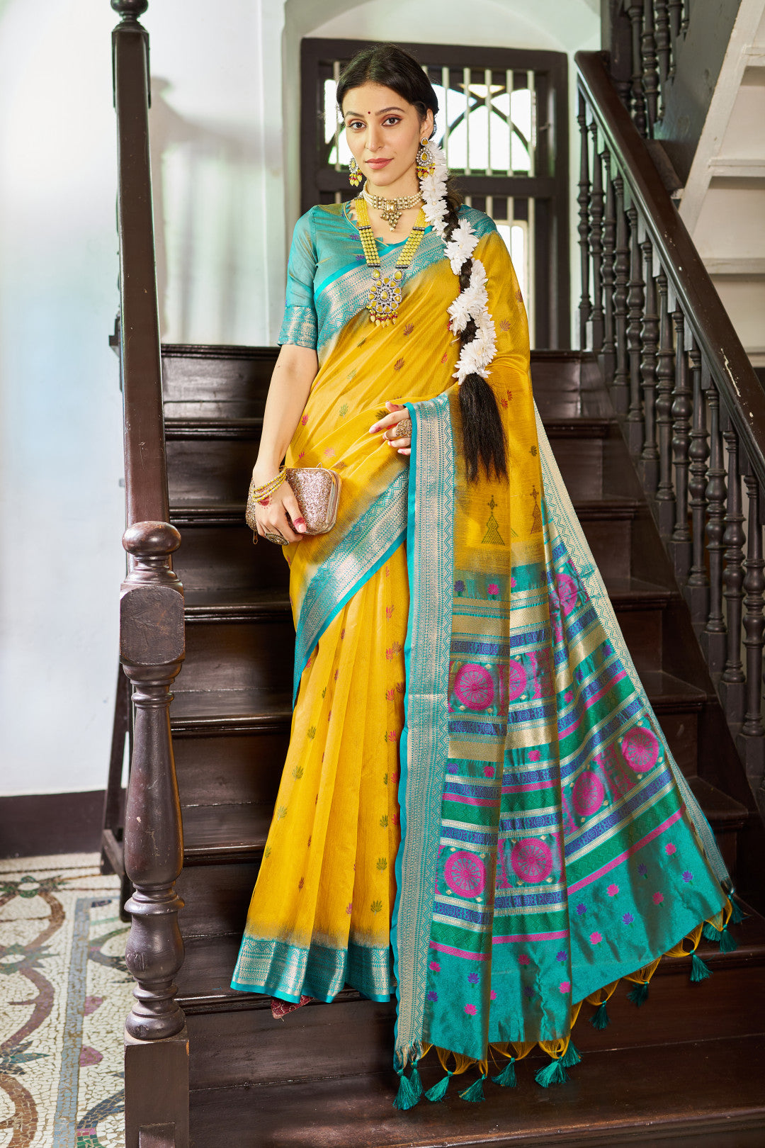 Handloom Raw Silk Saree With Zari Weaving Work