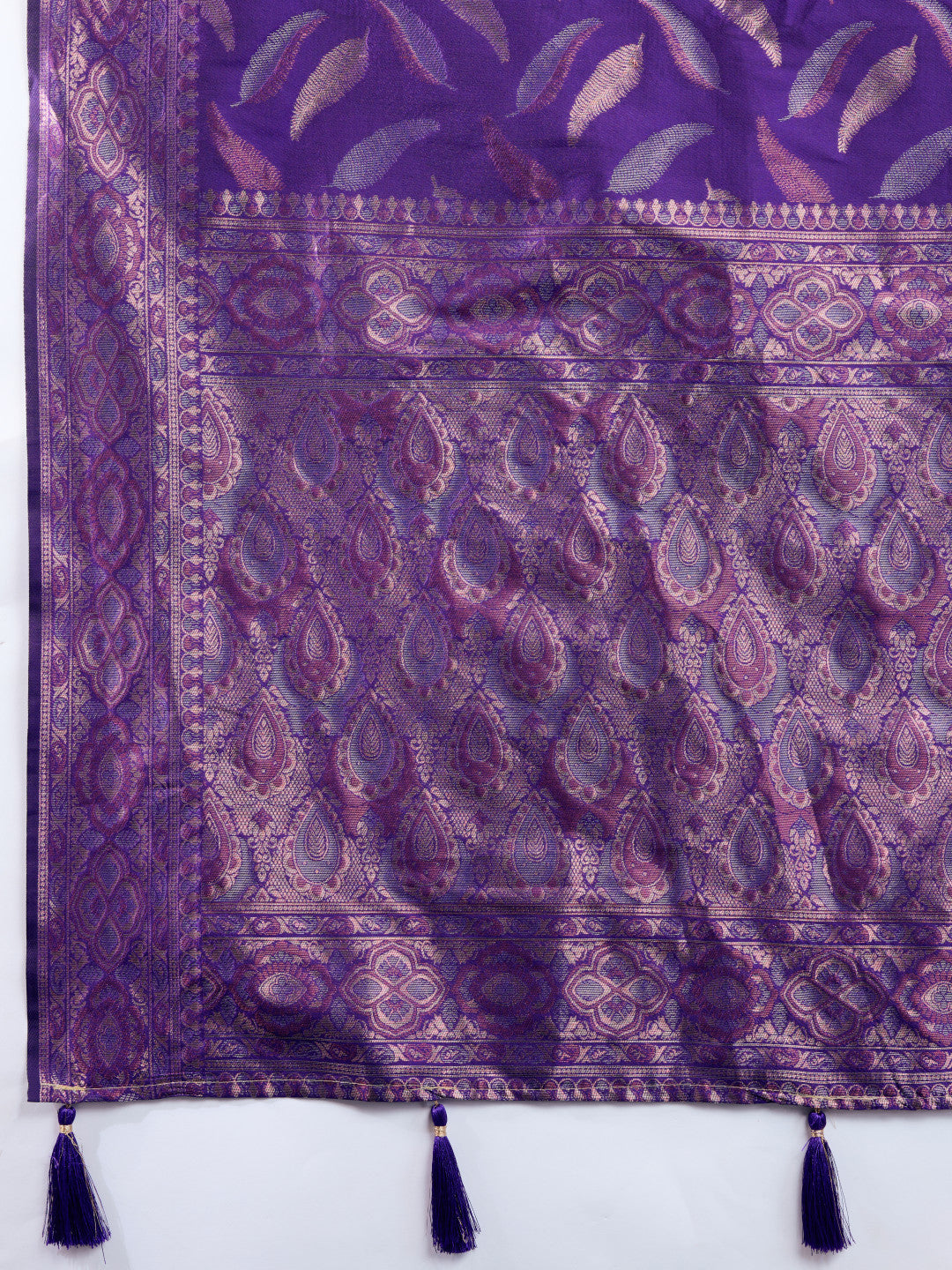Purple Traditional Banarasi Silk Saree With Zari Weaving Work
