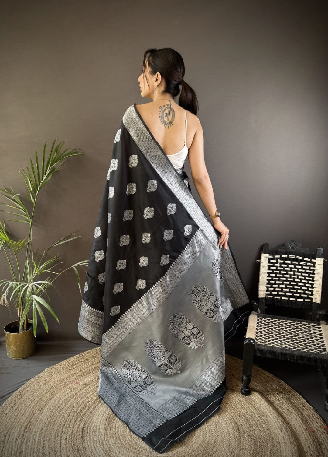 Traditional Banarasi Silk Saree With Zari Weaving Work