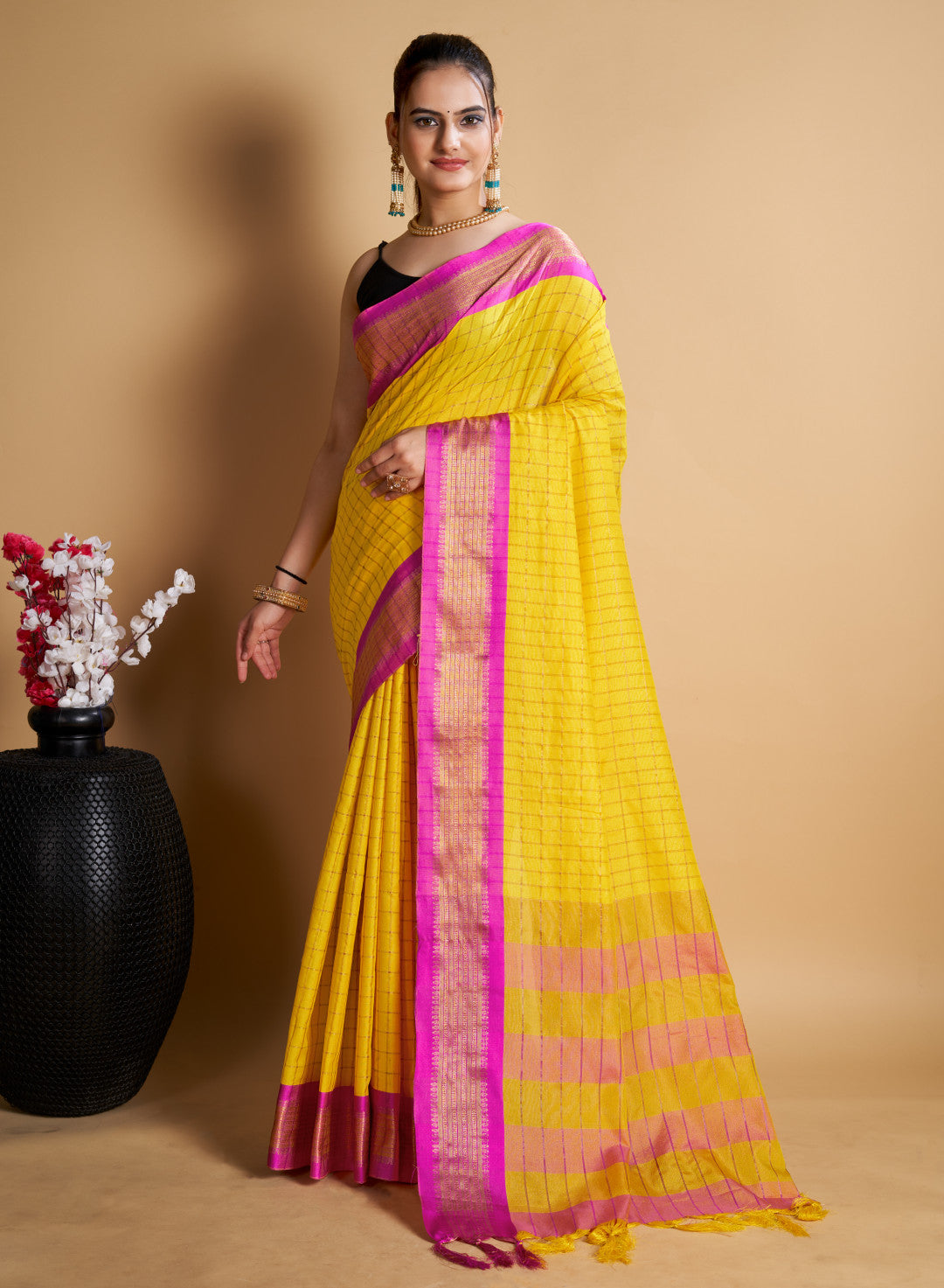 Soft Cotton Saree With Zari Weaving Work