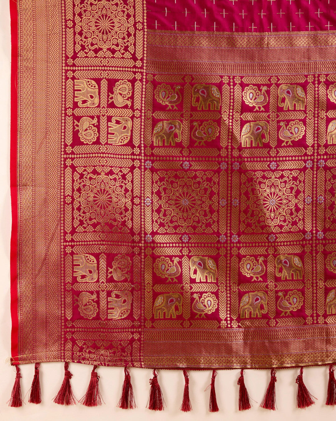 Banarasi Silk Saree With Zari Weaving Work
