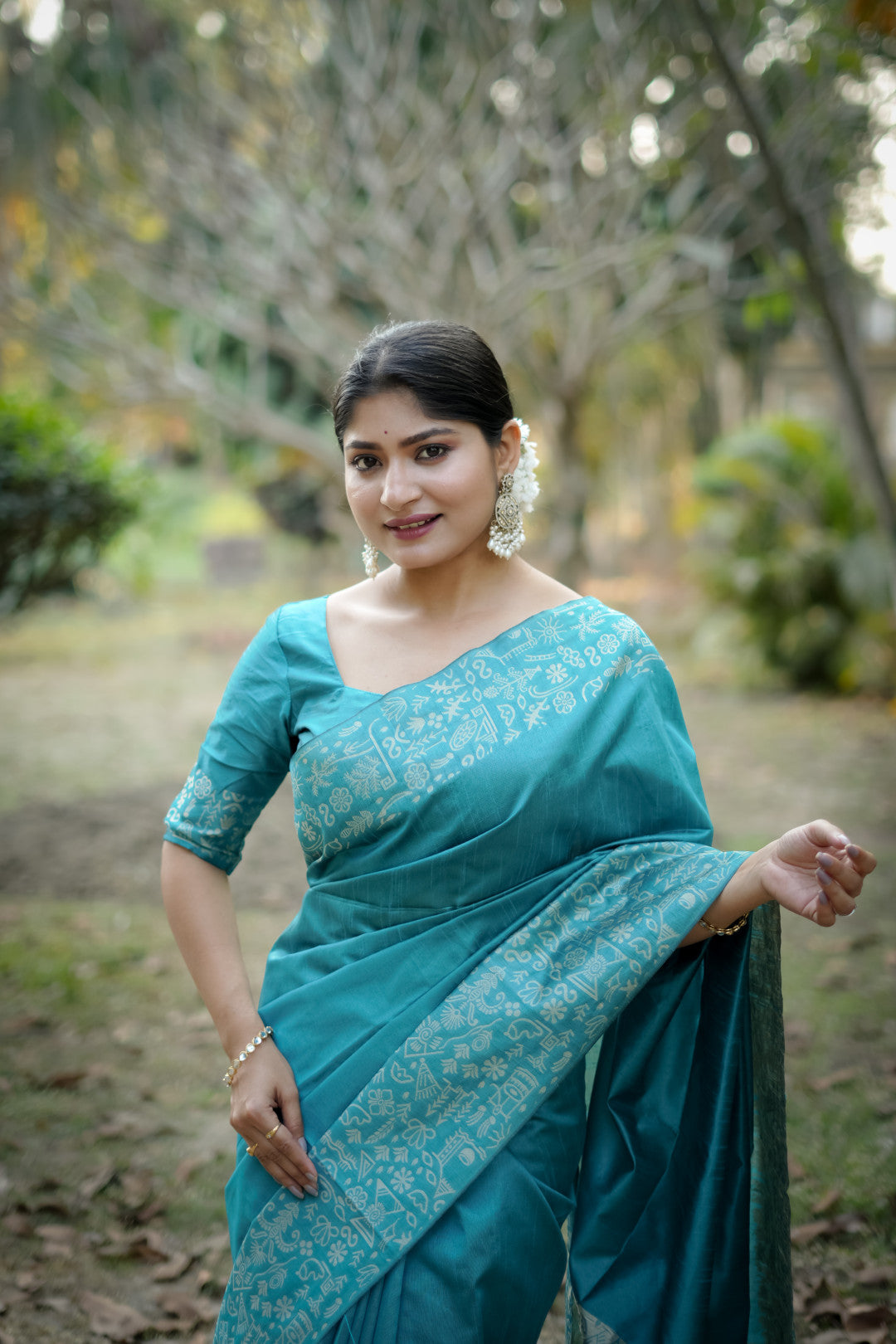 Handloom Raw Silk Saree With Contrast Weaving Work