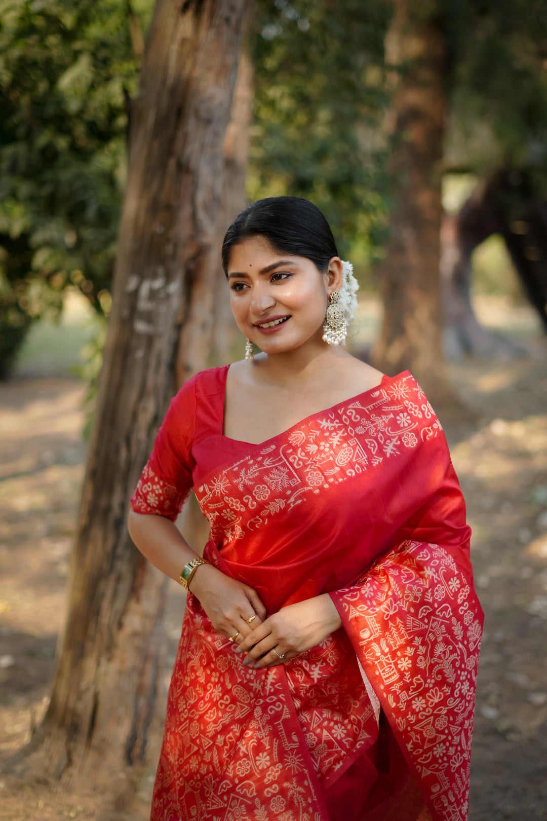 Red Handloom Raw Silk Saree With Contrast Weaving Work