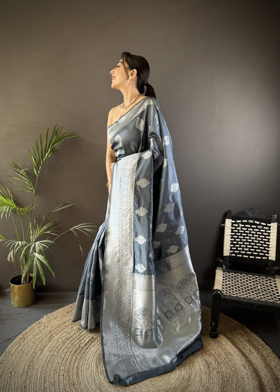 Traditional Banarasi Silk Saree With Zari Weaving Work