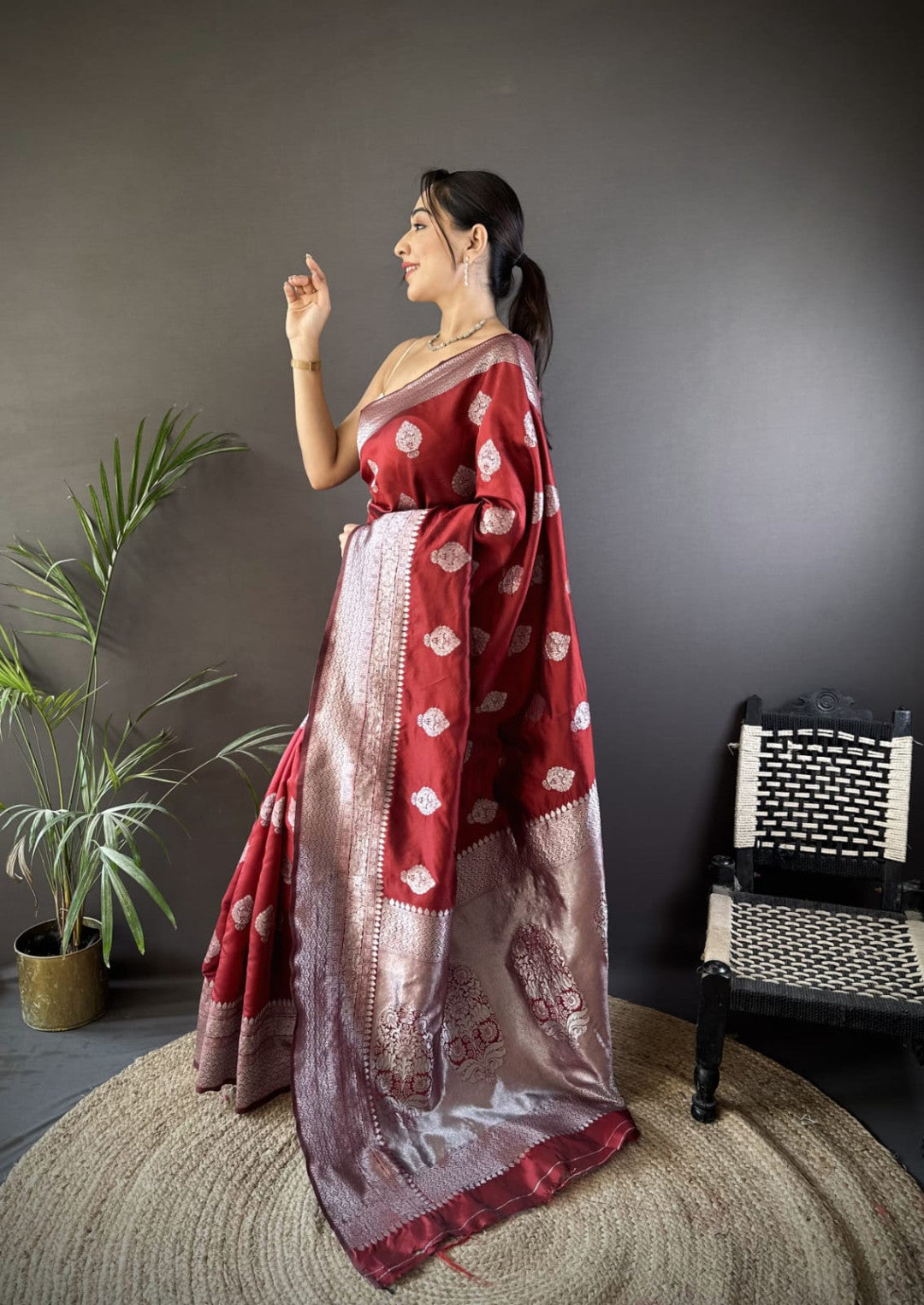 Traditional Banarasi Silk Saree With Zari Weaving Work