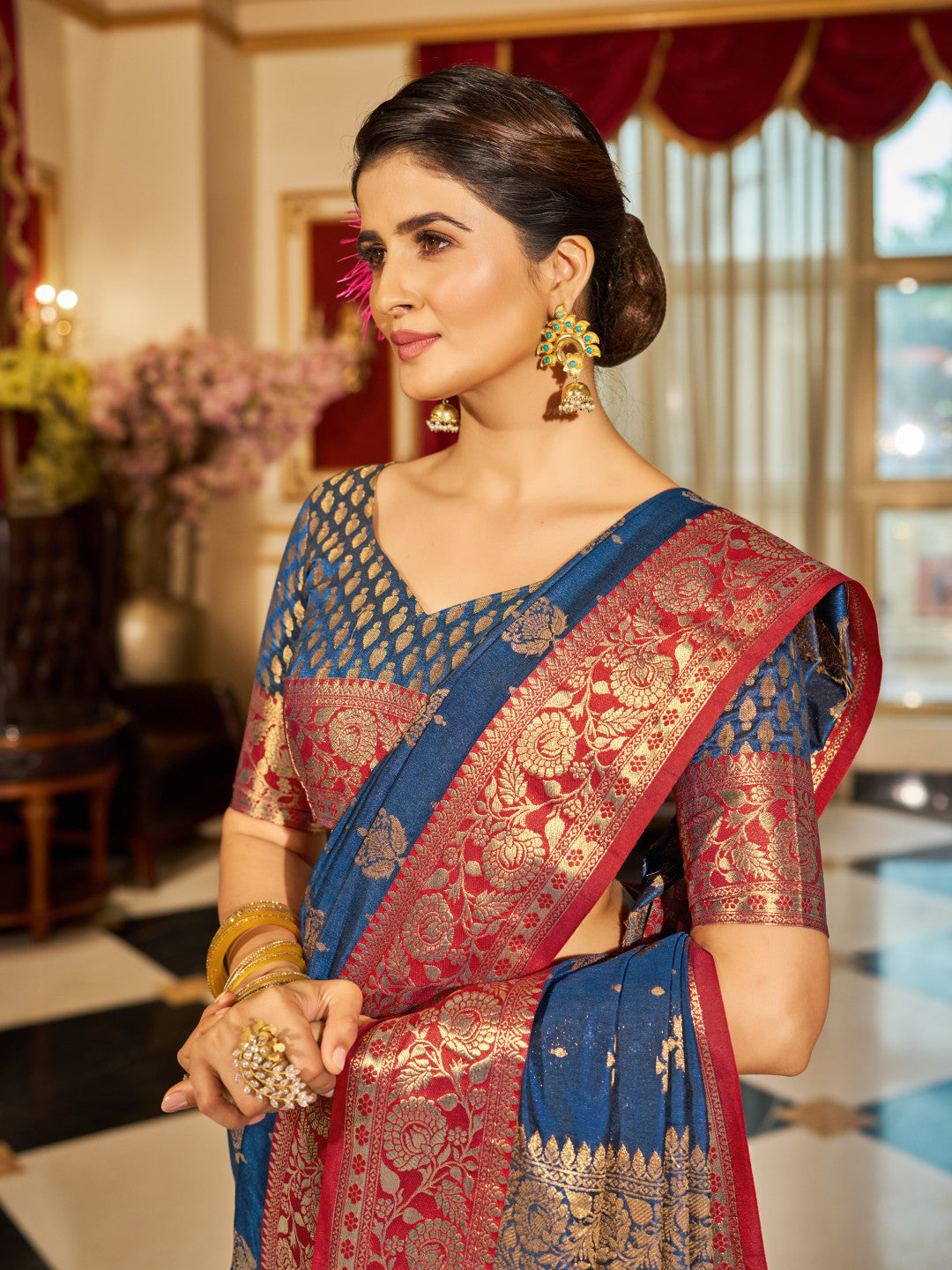 Soft Banarasi Silk Saree With Zari Weaving Work