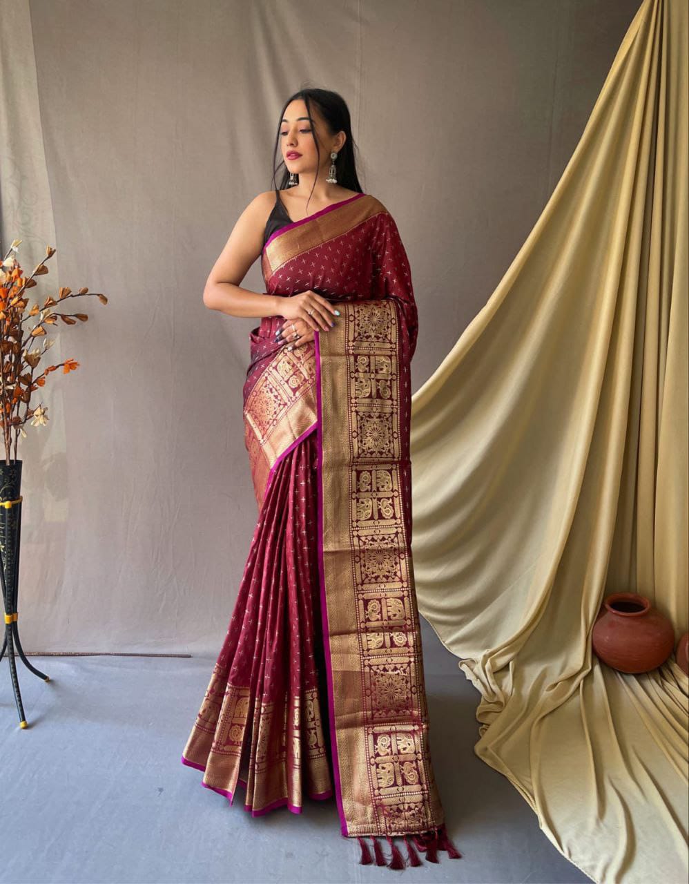 Banarasi Silk Saree With Zari Weaving Work