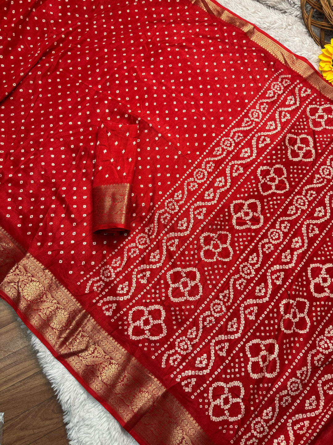 Dola Silk Bandhej Saree With Zari Border