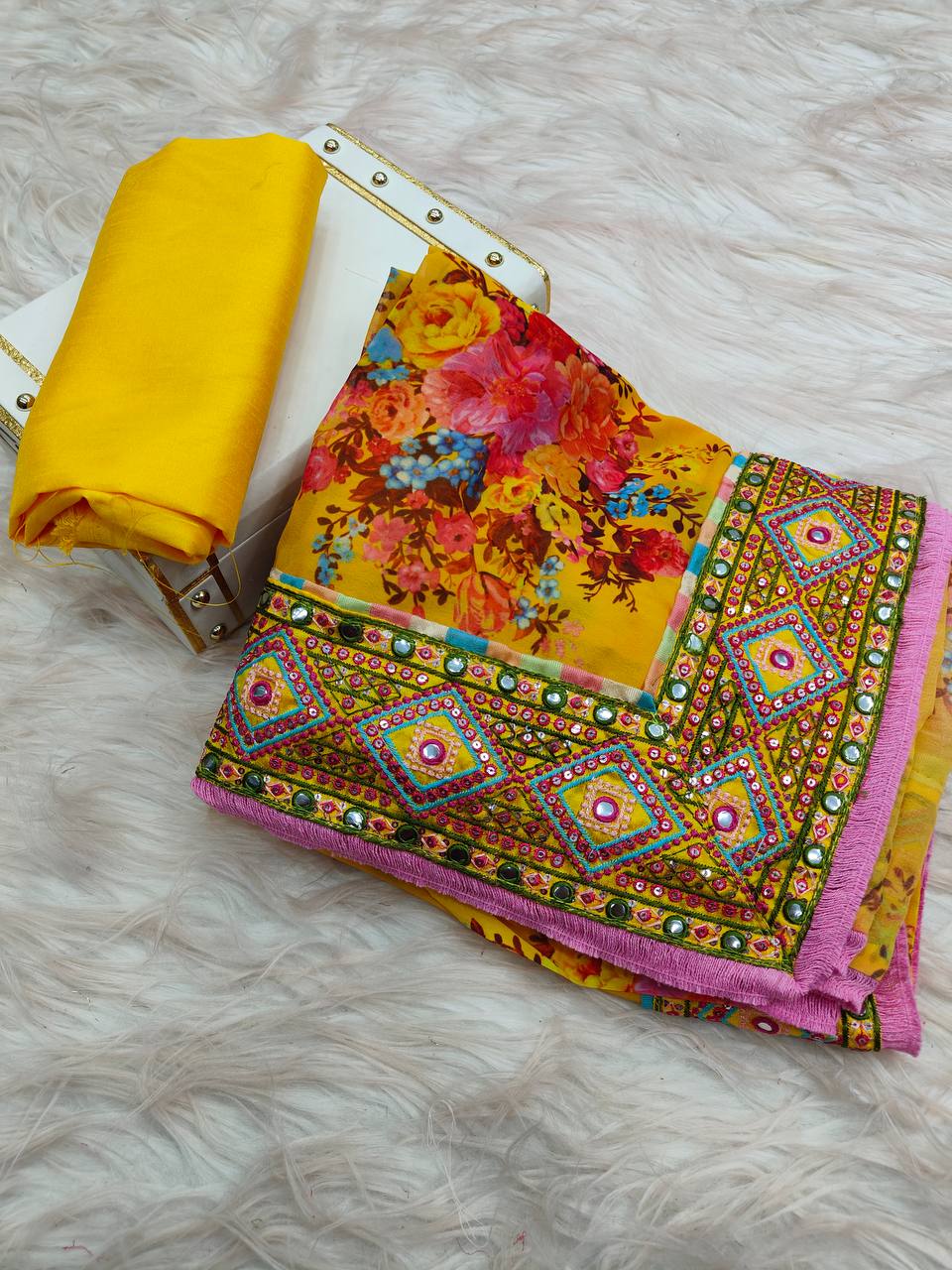 Yellow Georgette Saree With All Over Printed Work Flower Butta And Embroidery Lace Border
