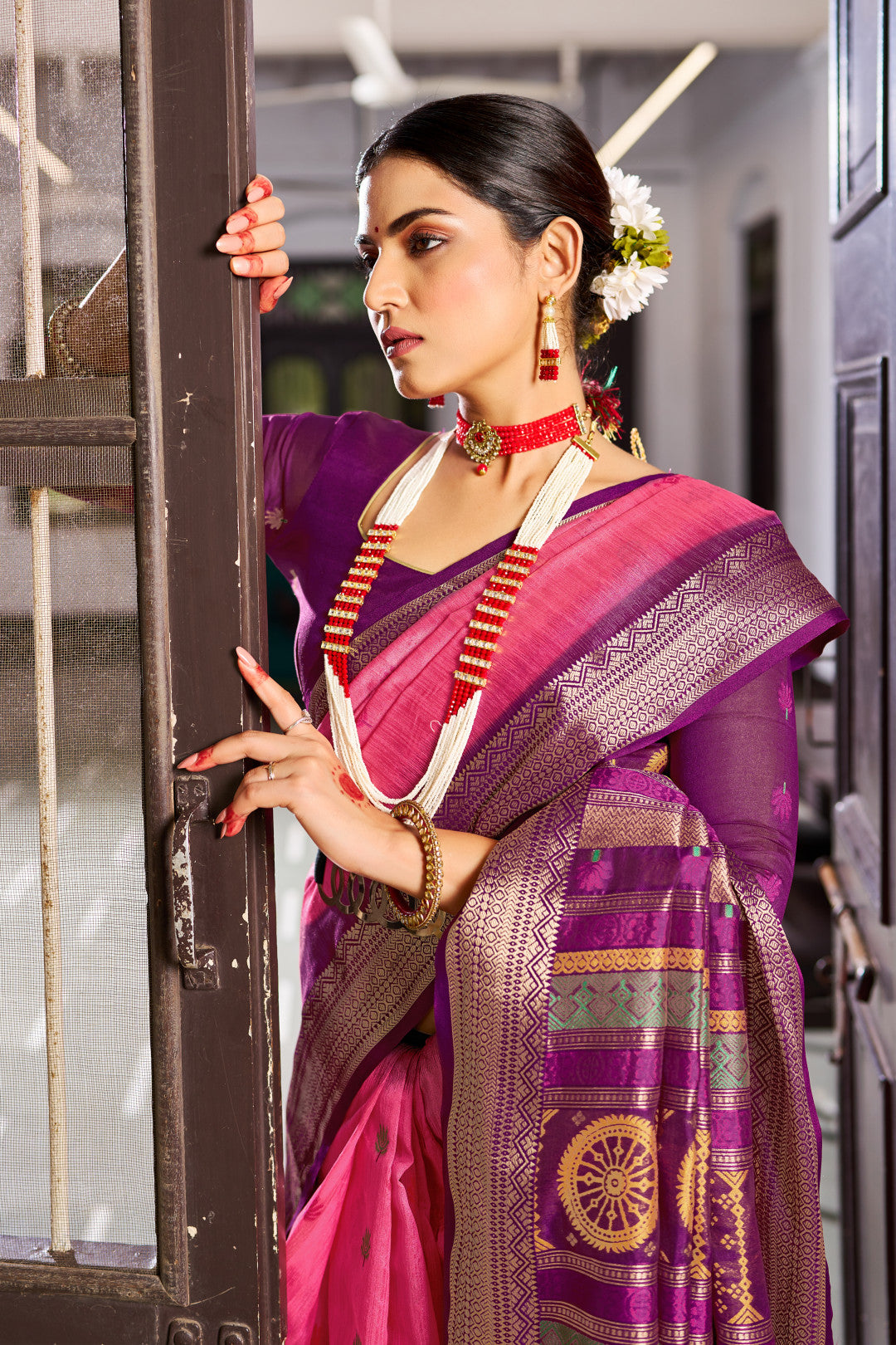 Handloom Raw Silk Saree With Zari Weaving Work