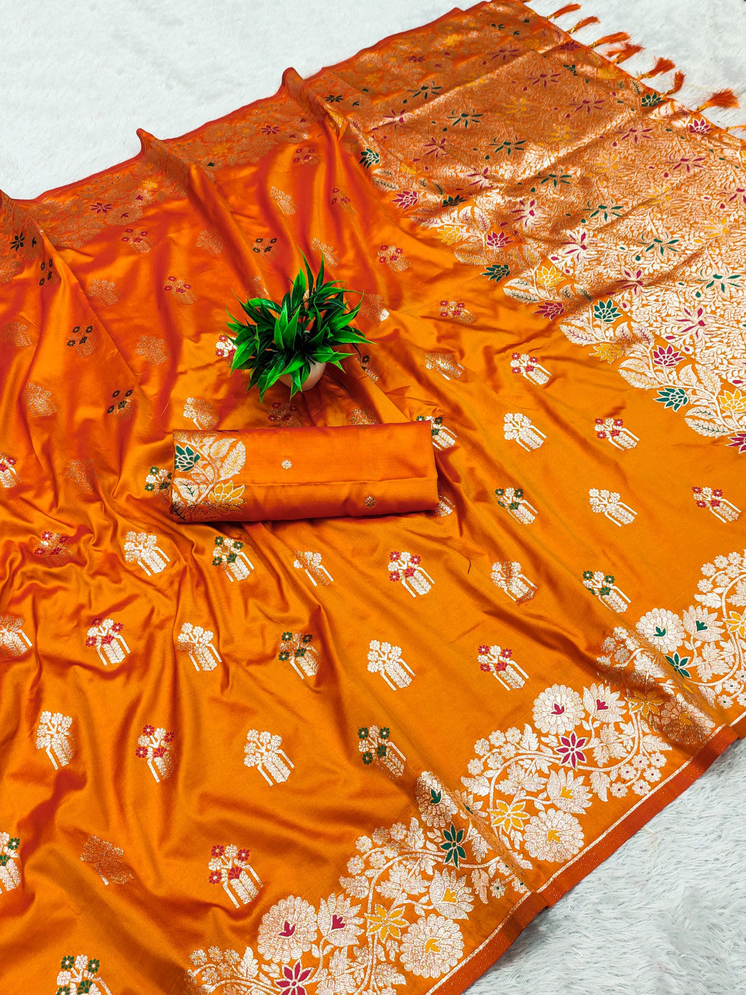 Premium Banarasi Silk Saree With Meenakari Zari Weaving Work