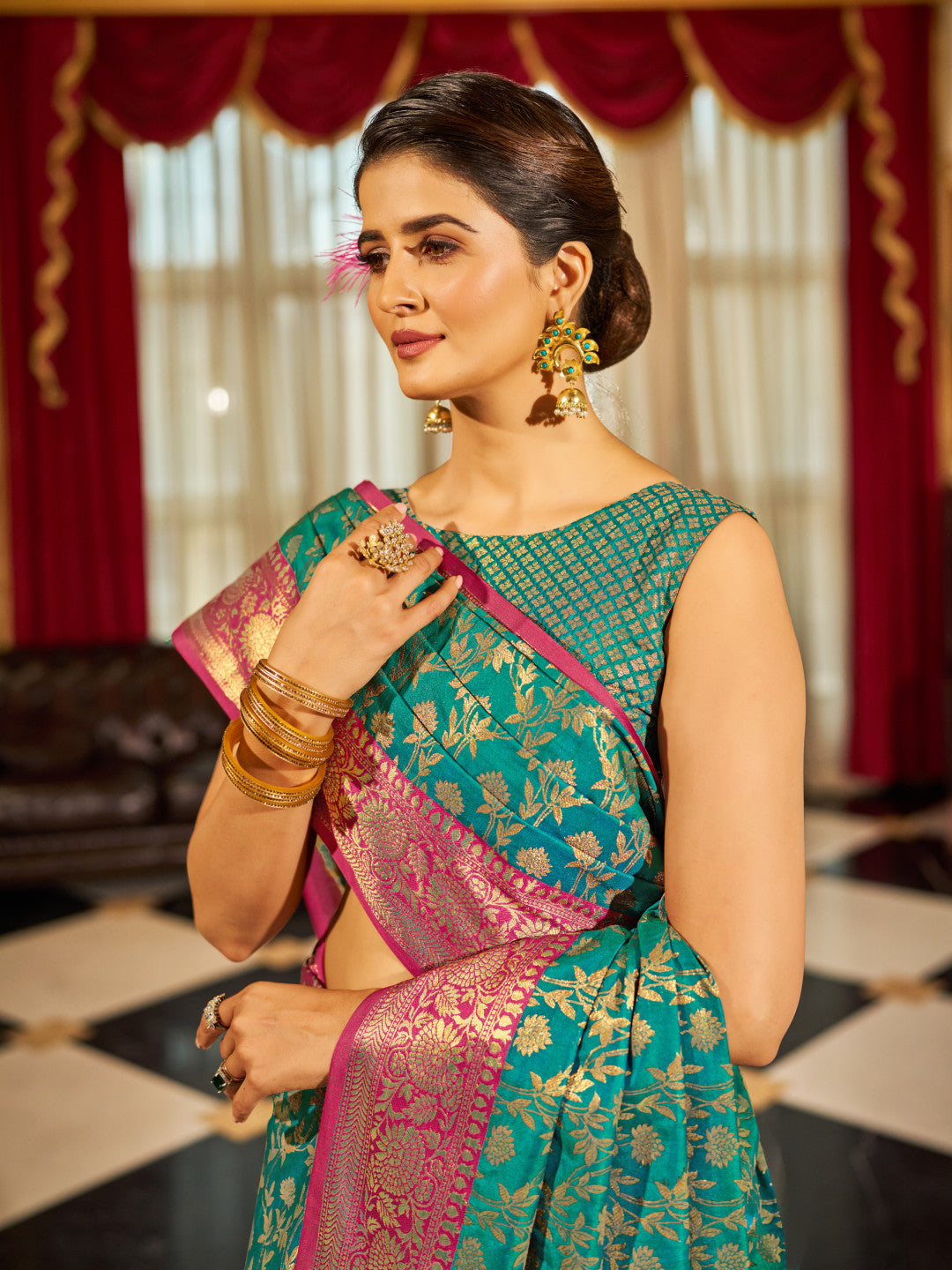 Soft Banarasi Silk Saree With Zari Weaving Work
