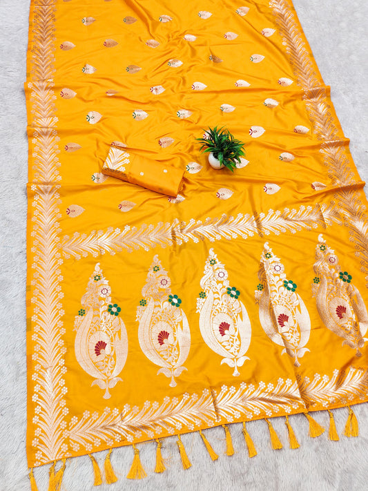 Yellow Traditional Banarasi Silk Saree With Zari Weaving Work