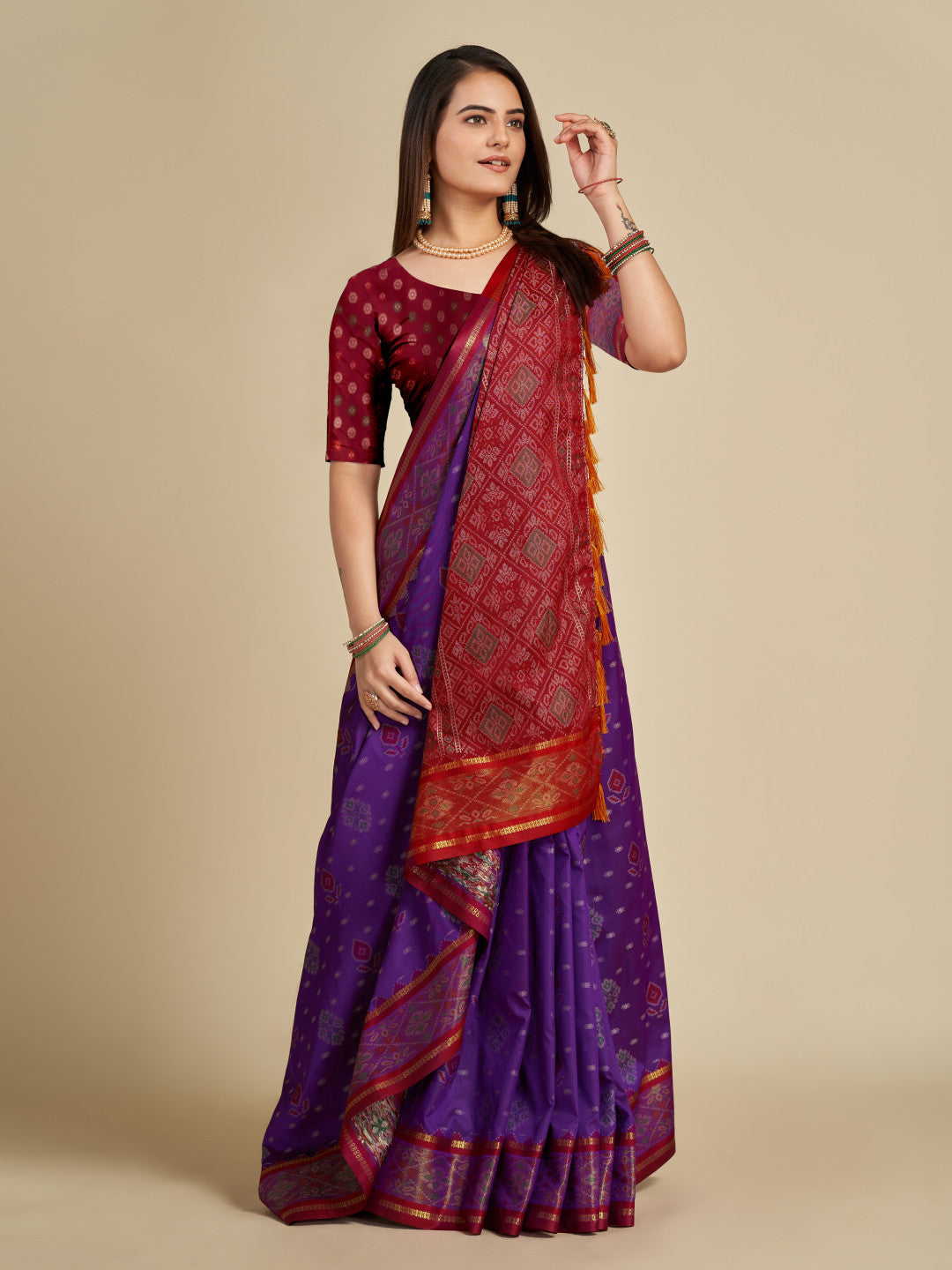 Magenta Color Patola Silk Saree With Weaving Work