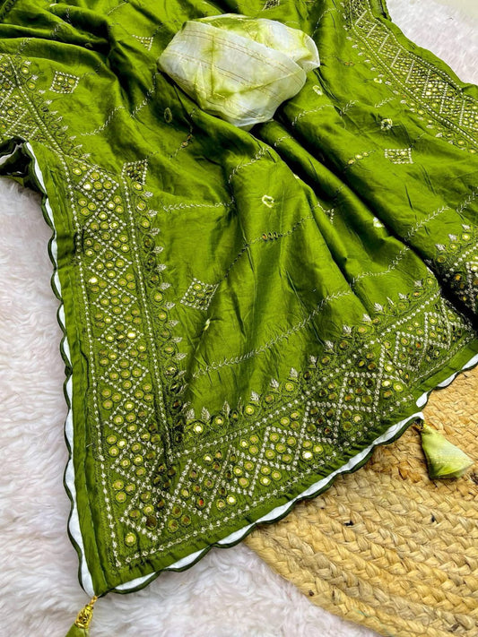 Mahendi Green Soft Cotton Saree With Mirron & Thread Work