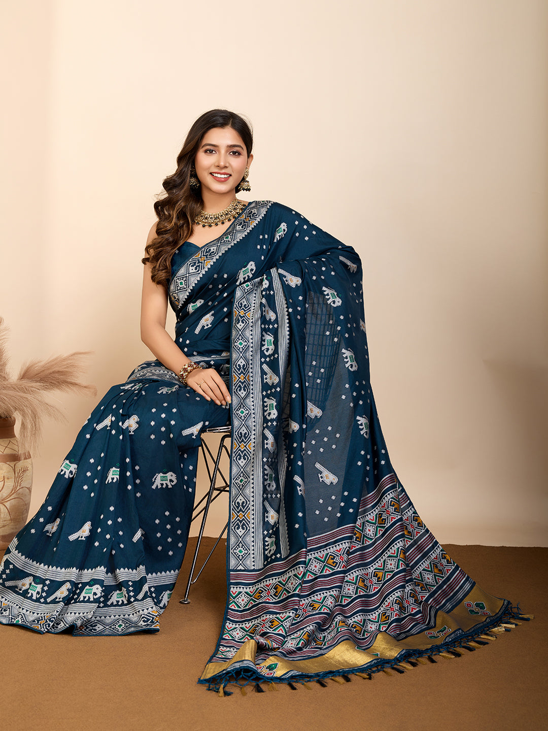Traditional Muslin Dola Silk Saree With Meenakari Zari Weaving Work