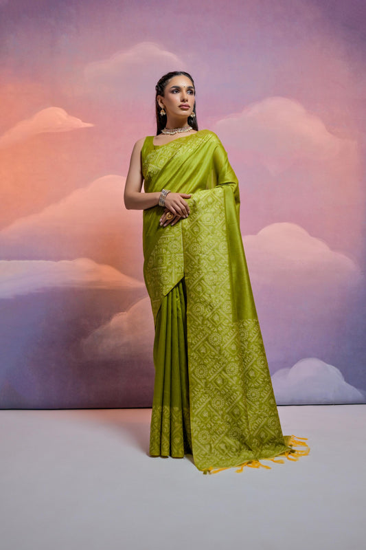 Mahendi Green Color Handloom Raw Silk Saree With Contrast Weaving Work