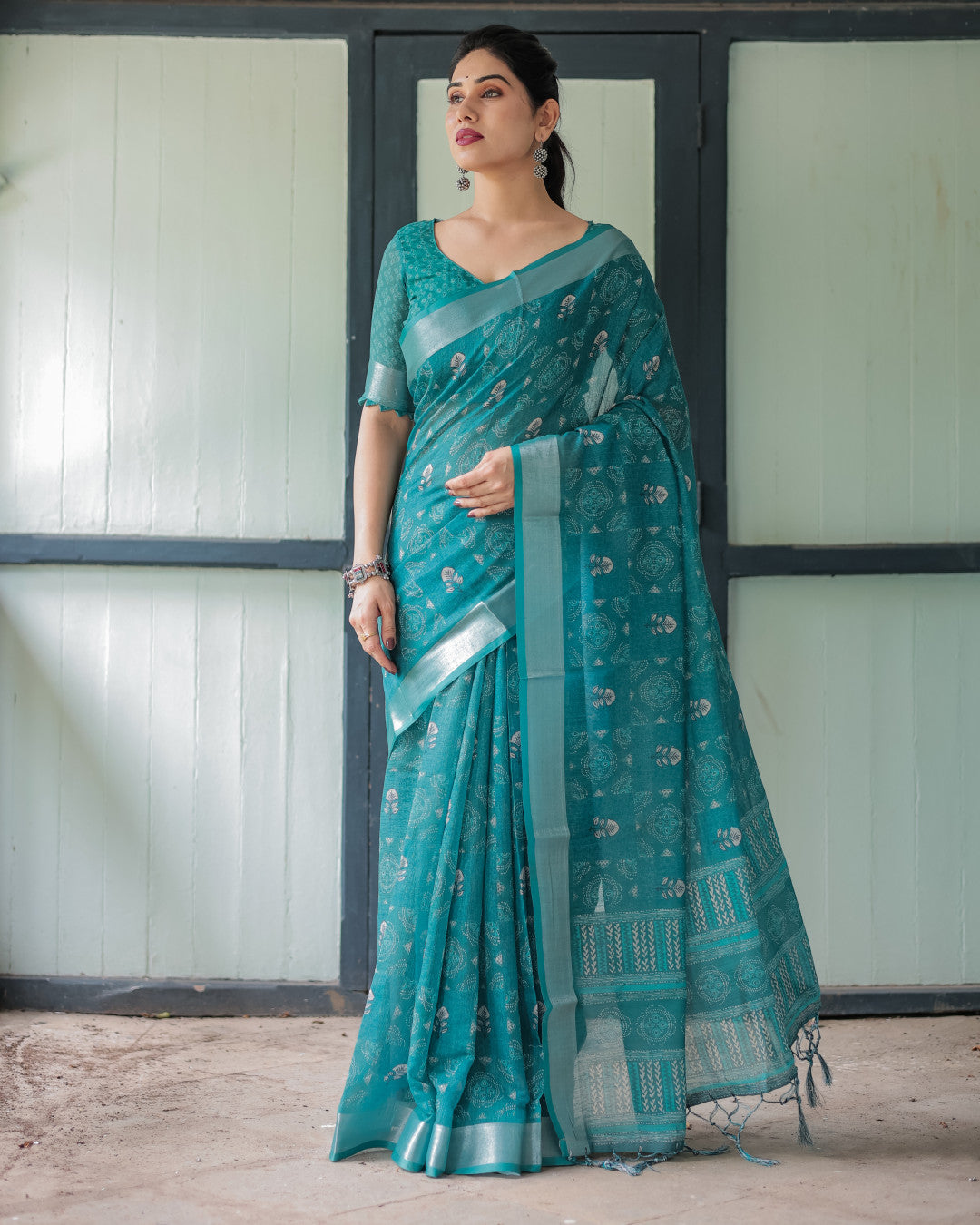 Rama Green Soft Linen Cotton Saree With Digital Printed Work
