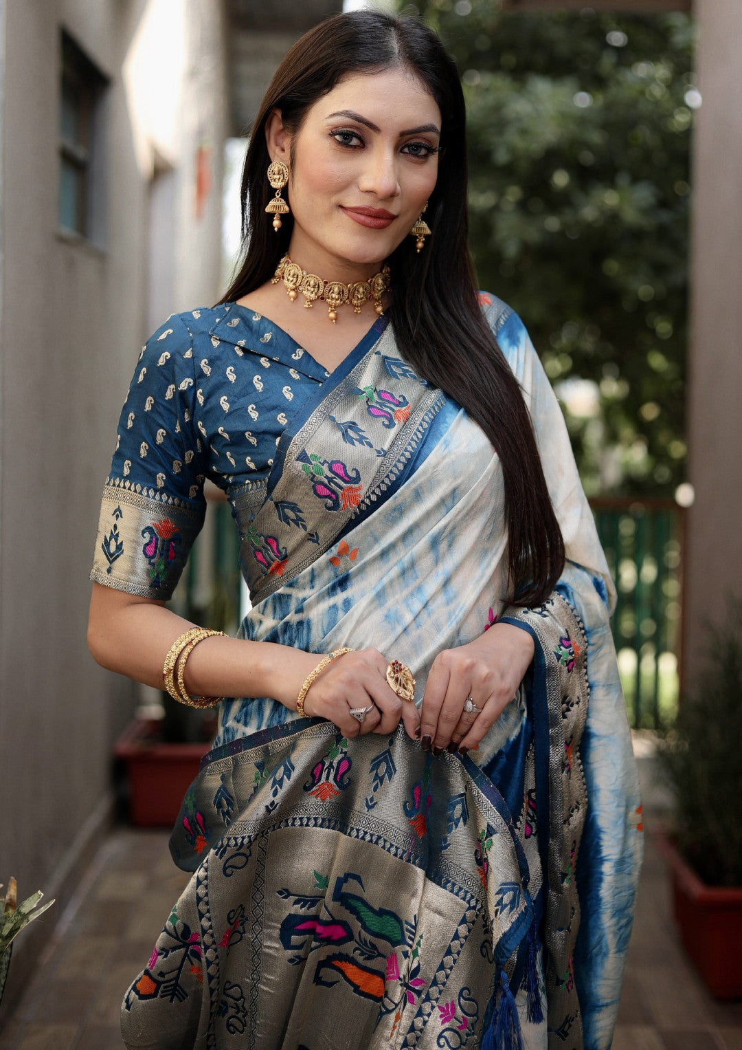 Firoji Color Dola Silk Saree With Shibori Print & Zari Weaving Work