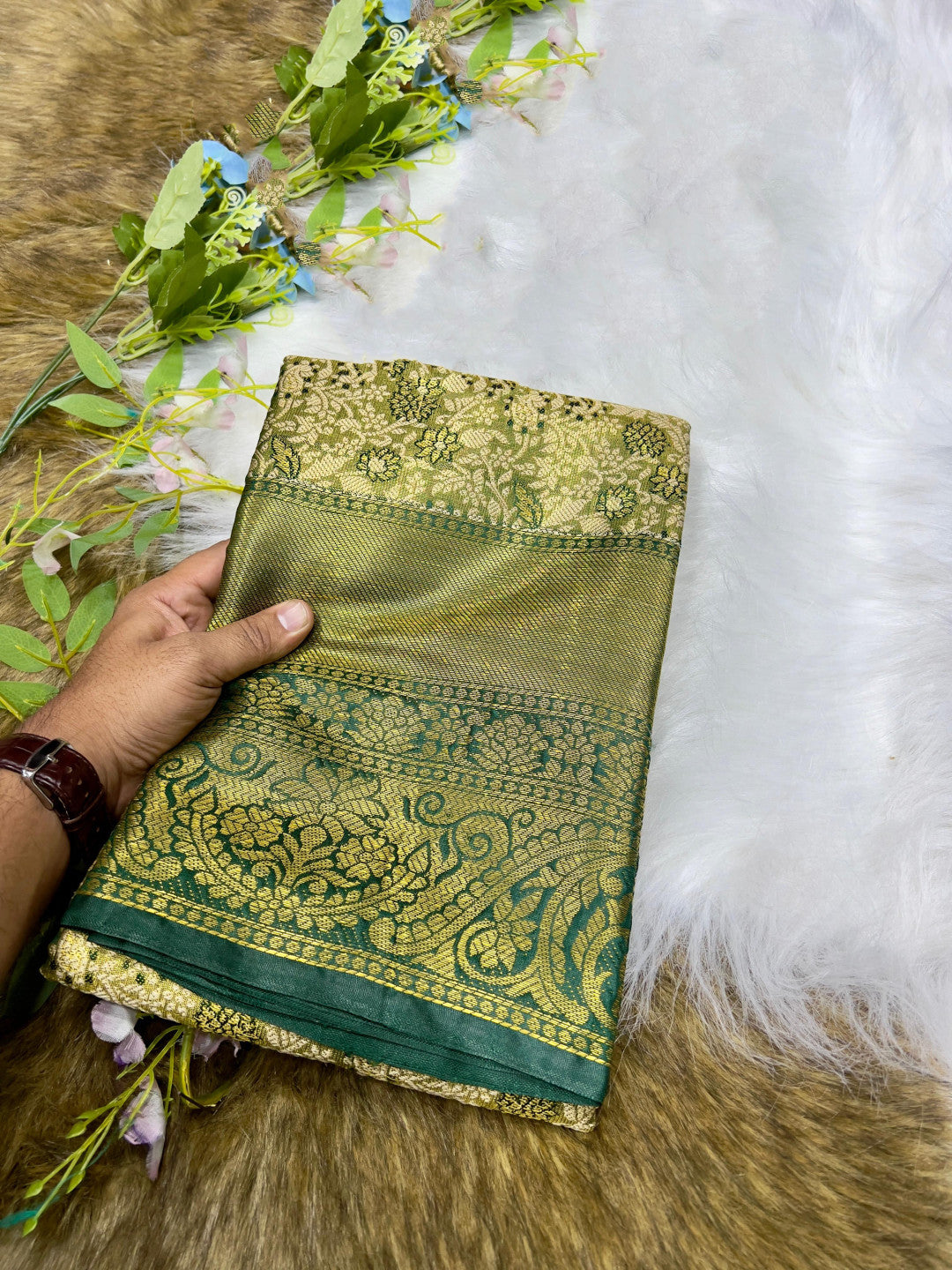 Premium Kanchipuram Banarasi Tissue Silk Green Saree Wirh Zari Weaving Work
