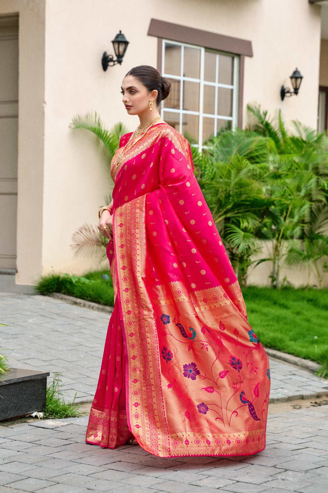 Traditional Pink Paithani Silk Saree With Zari Weaving Work