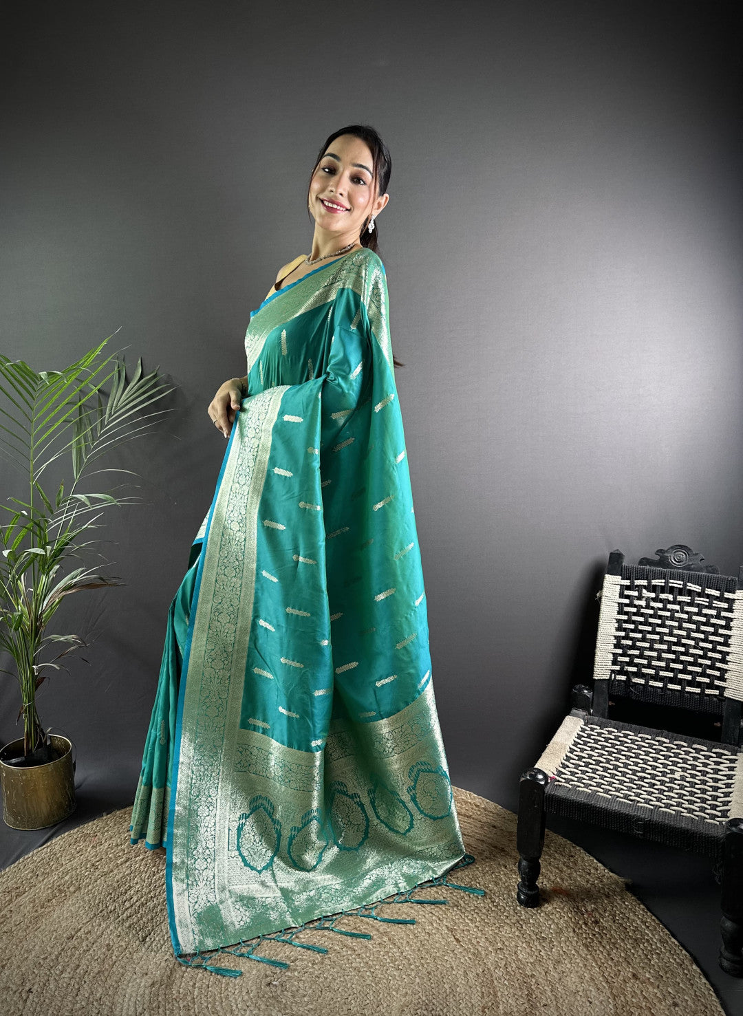 Rama Green Soft Banarasi Silk Saree With Zari Weaving Work