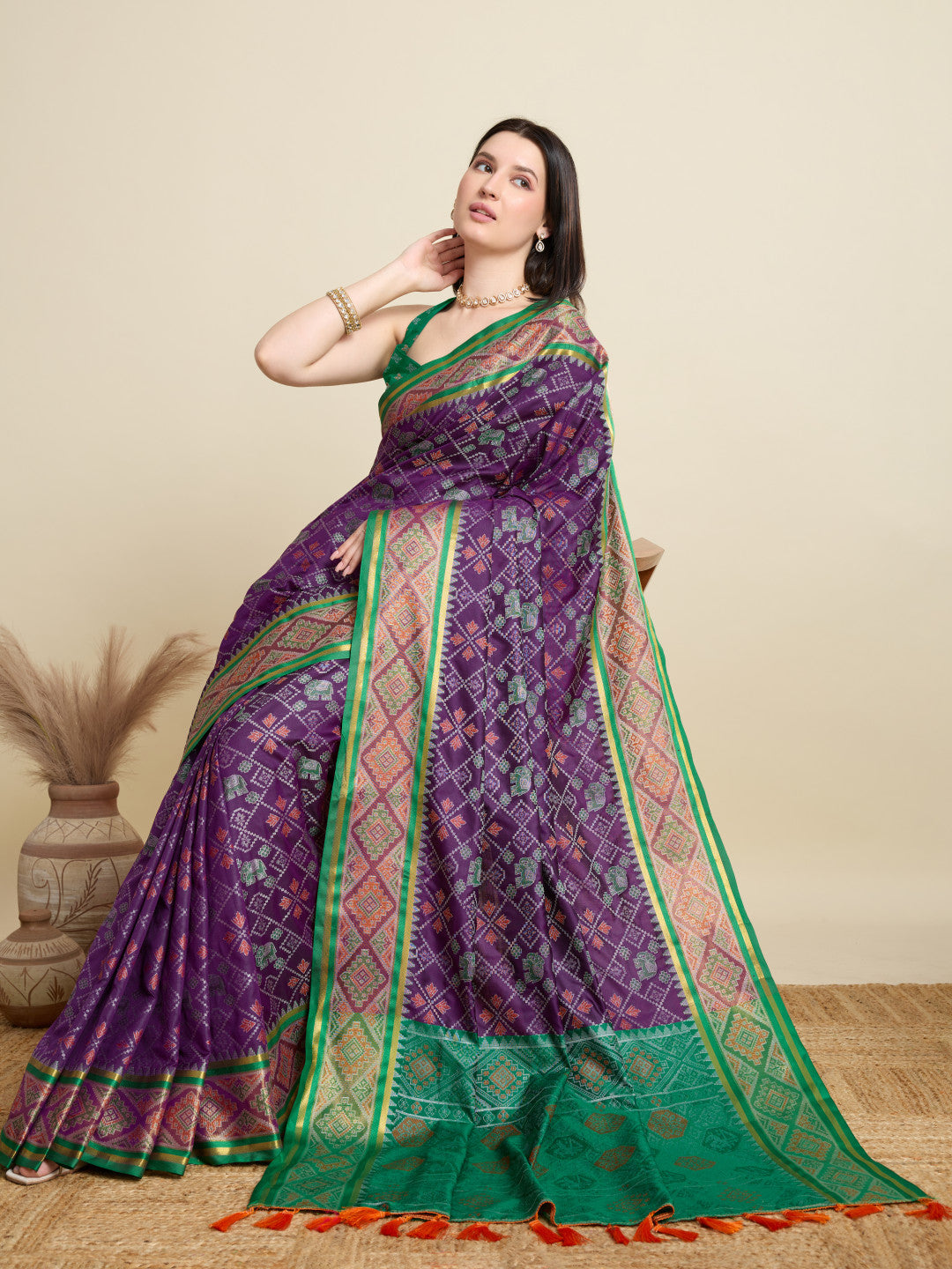 Magenta Traditional Patola Silk Saree With Weaving Work