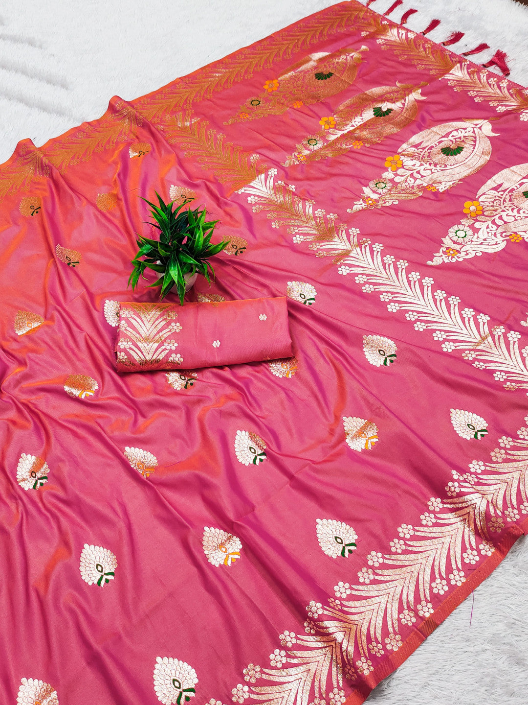 Peach Traditional Banarasi Silk Saree With Zari Weaving Work