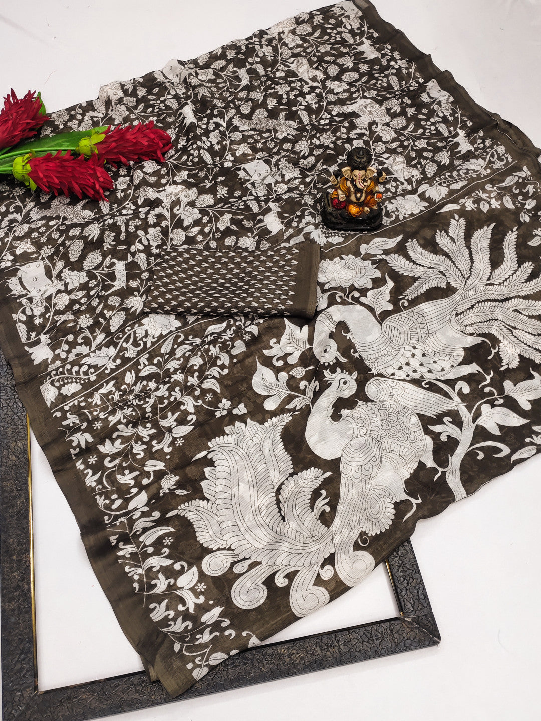 Gray Soft Crush Chinnon Silk Saree With Allover Kalamkari Printed Design