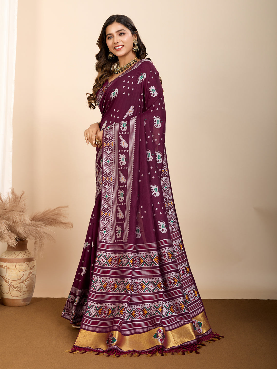 Traditional Muslin Dola Silk Saree With Meenakari Zari Weaving Work