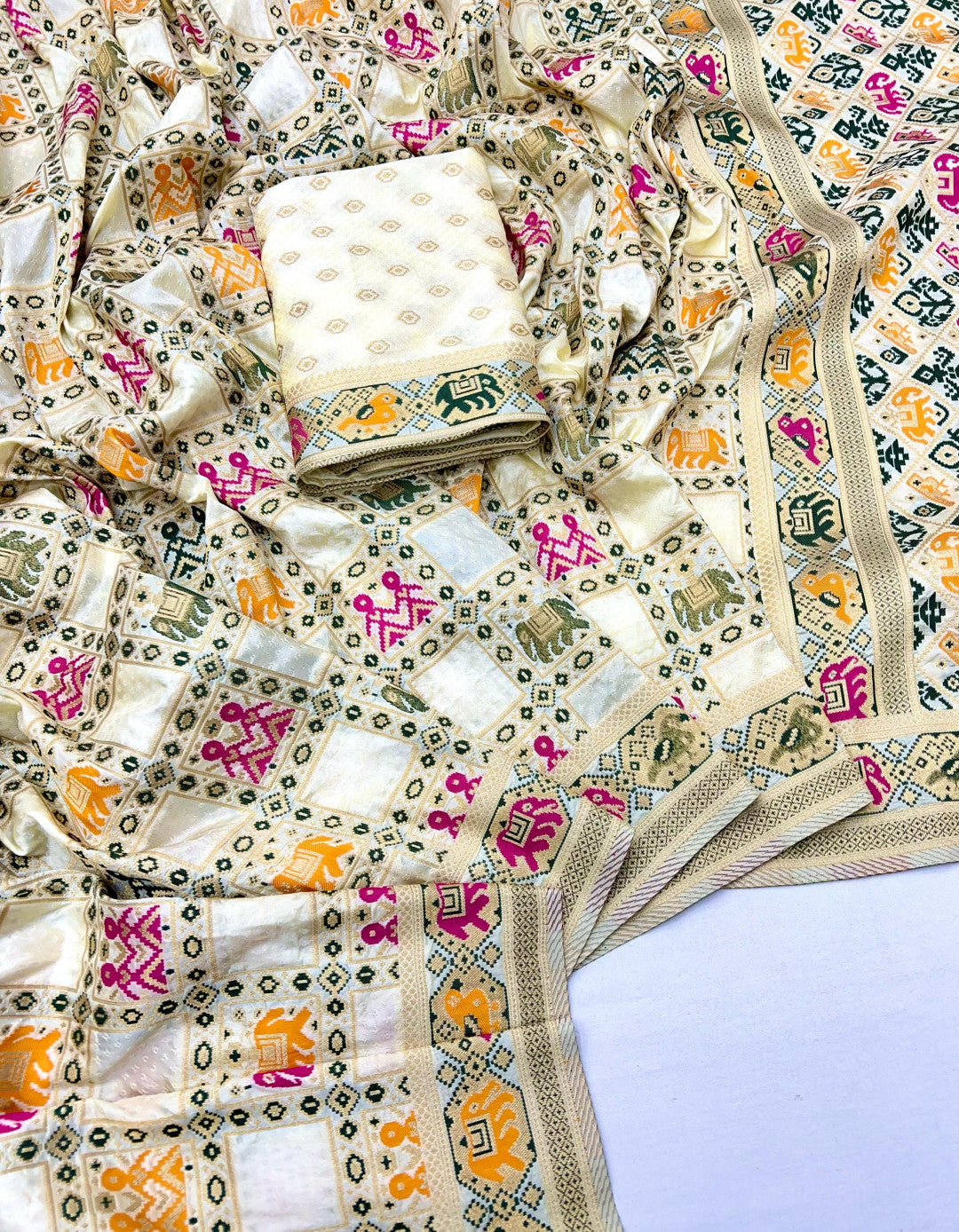 Off White Traditional Patola Silk Saree With Meenakari Zari Weaving Work