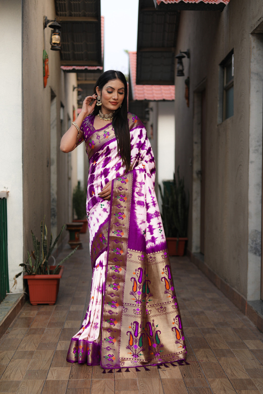 Magenta Color Dola Silk Saree With Shibori Print & Zari Weaving Work