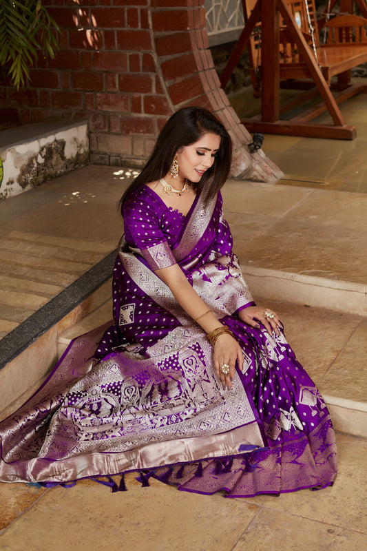 Purple Kanjivaram Satin Silk Saree With Zari Weaving Butta & Rich Designer Pallu