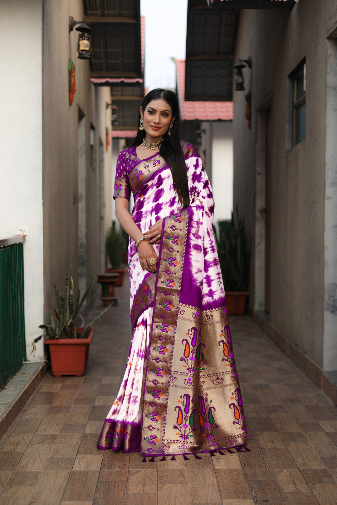 Magenta Color Dola Silk Saree With Shibori Print & Zari Weaving Work