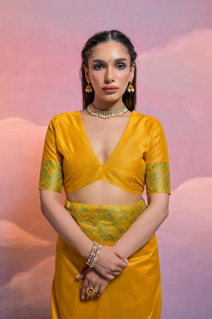 Yellow Color Handloom Raw Silk Saree With Contrast Weaving Work