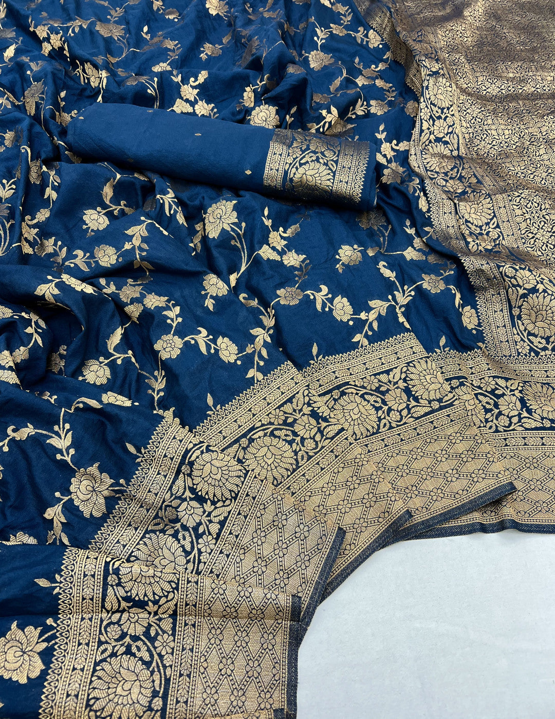 Firoji Luxurious Viscose Khaddi Georgette Banarasi Saree With Zari Weaving Work