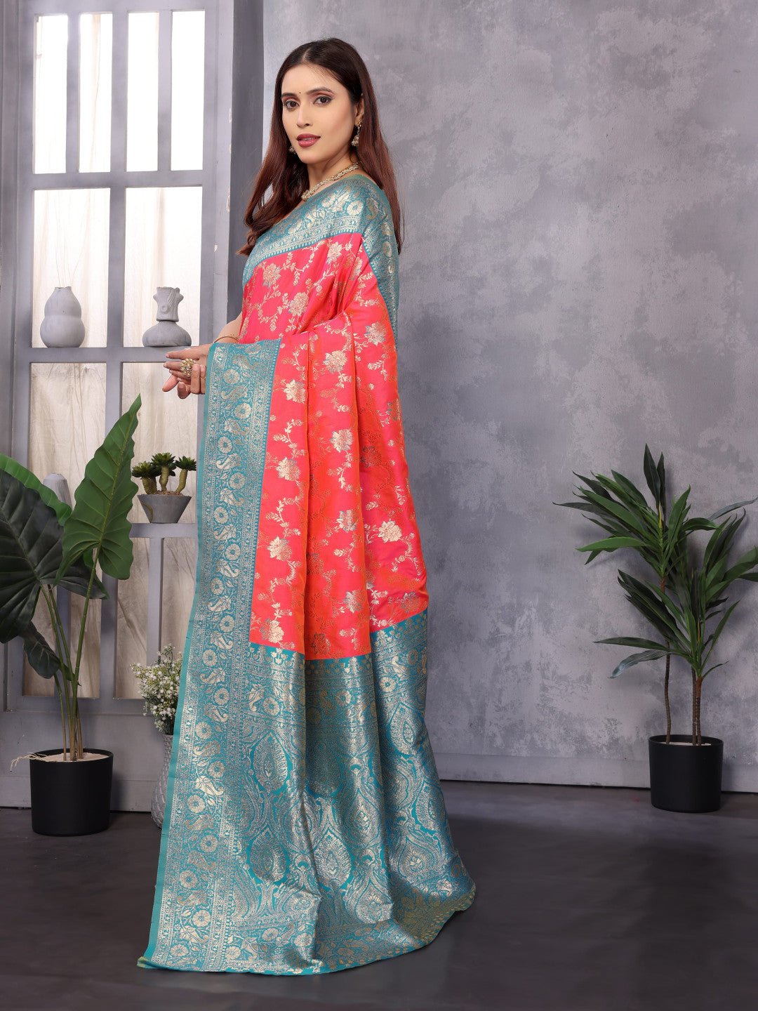 Gajari Premium Banarasi Silk Saree With Zari Weaving Work