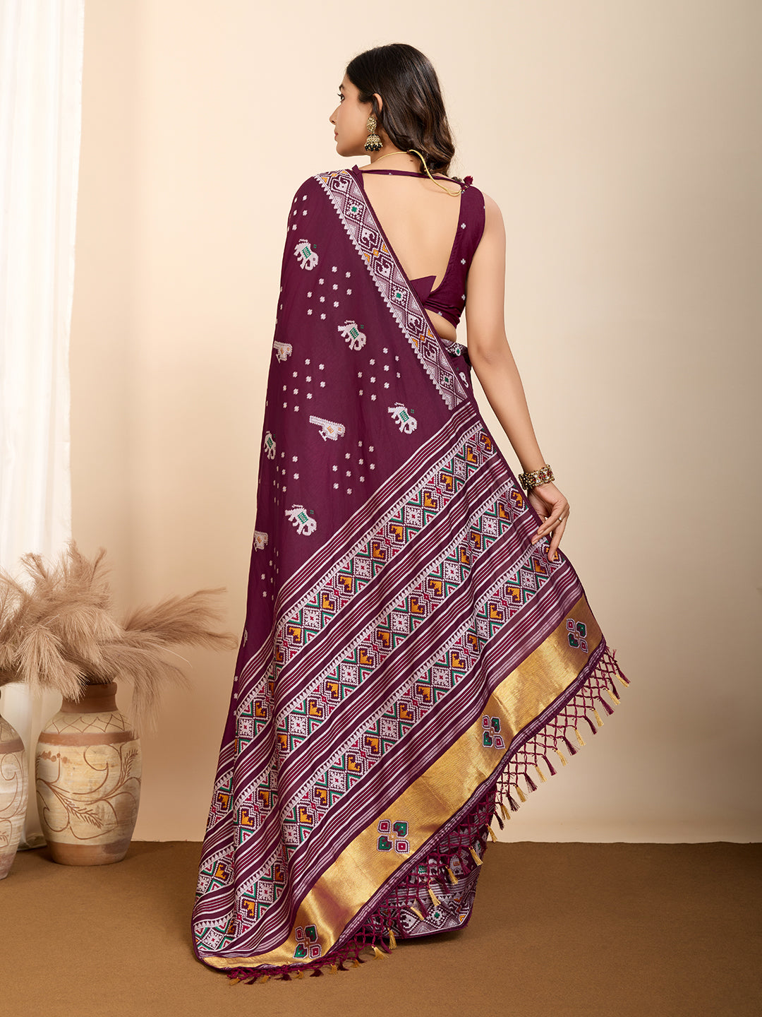 Traditional Muslin Dola Silk Saree With Meenakari Zari Weaving Work