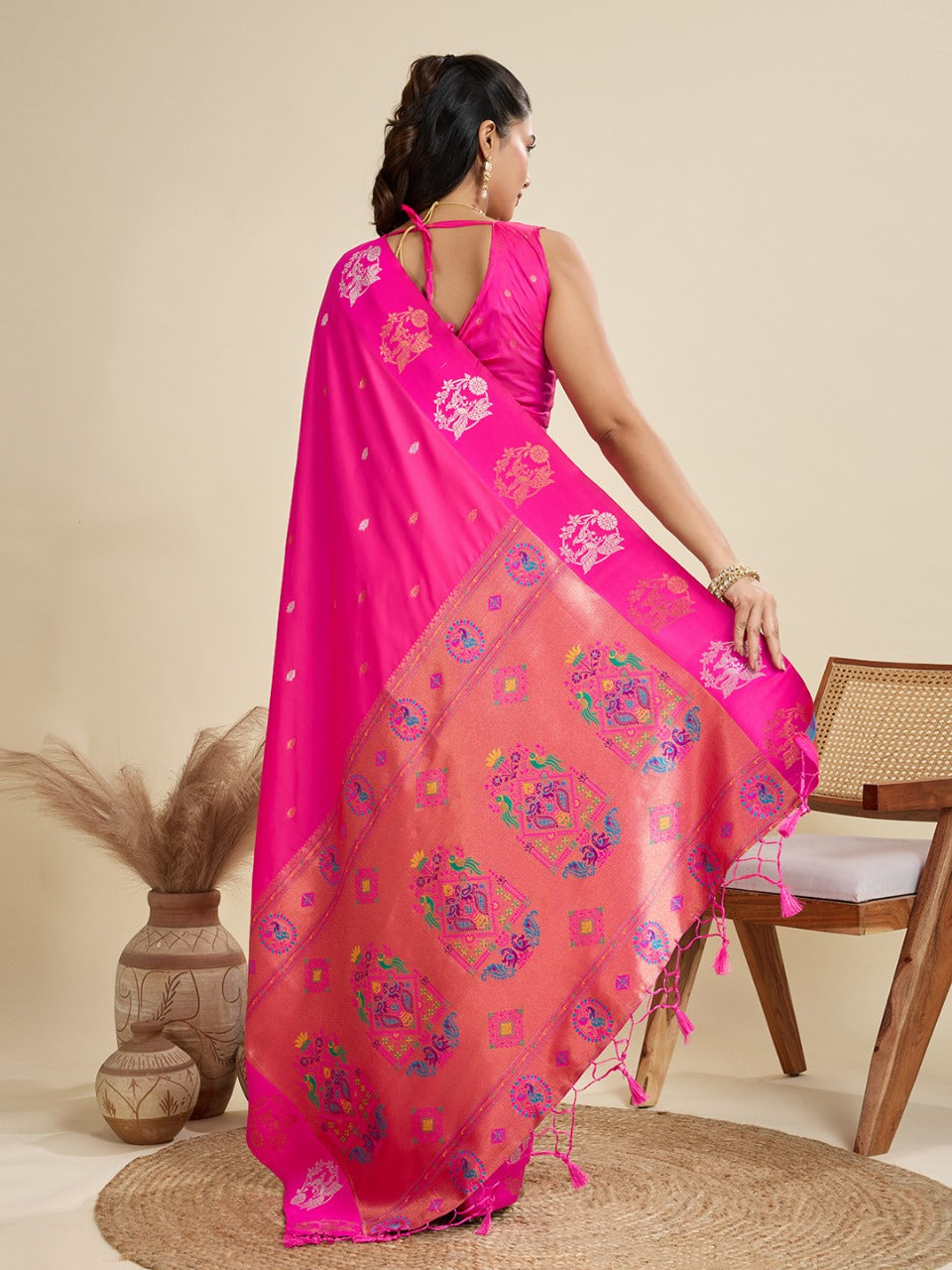 Rani Pink Kanjivaram Silk Saree With Zari Weaving Butta Border & Designer Rich Paithani Pallu