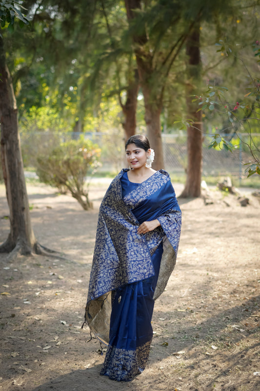 Navy Blue Handloom Raw Silk Saree With Contrast Weaving Work