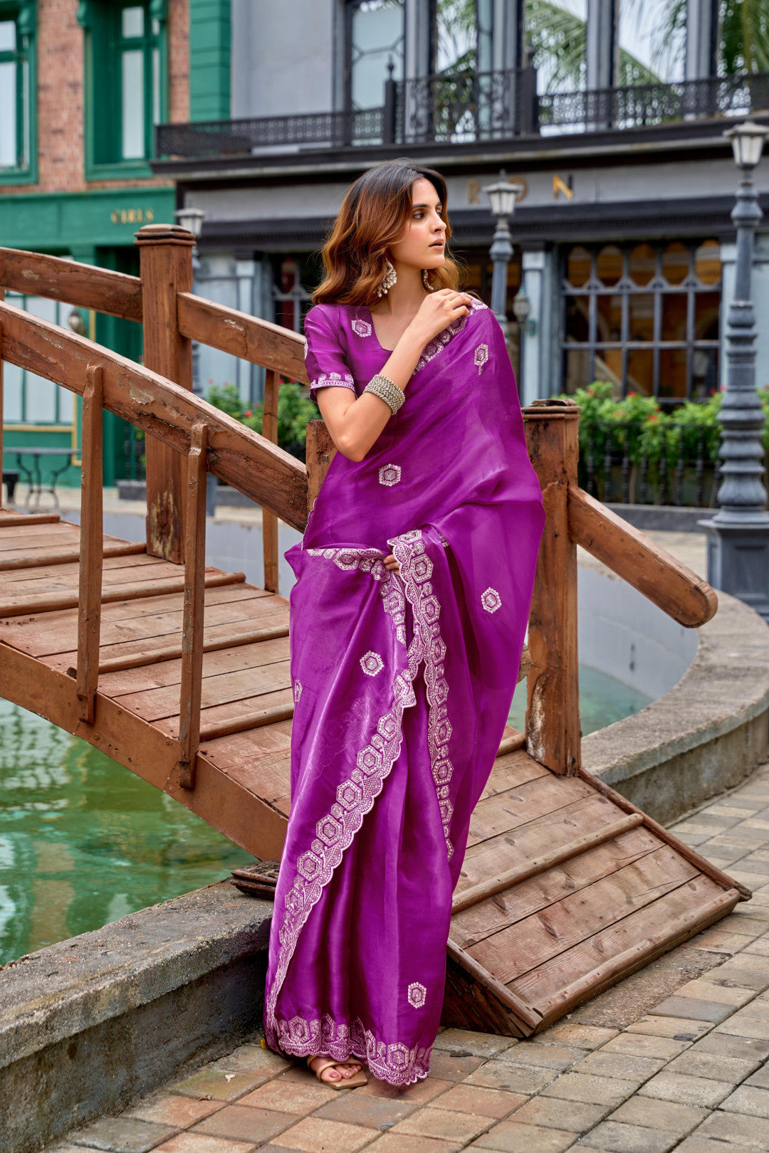 Magenta Fancy Shimmer Chiffon Saree With Embroidery Work
