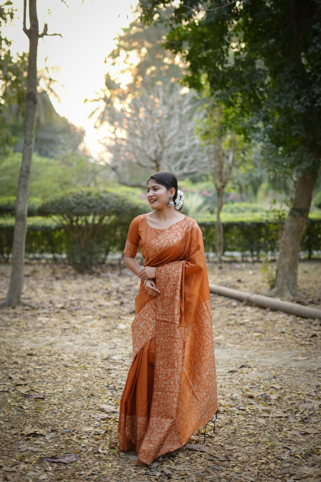 Orange Handloom Raw Silk Saree With Contrast Weaving Work