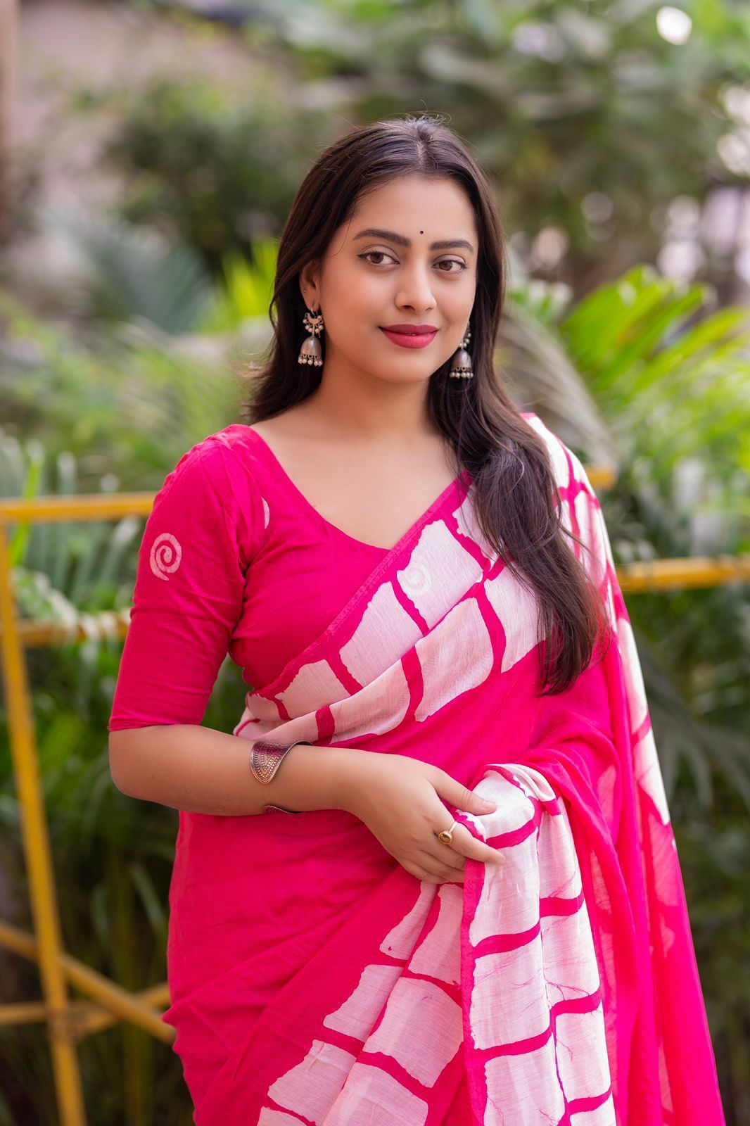 Pink Soft Cotton Saree With Batik Printed Work